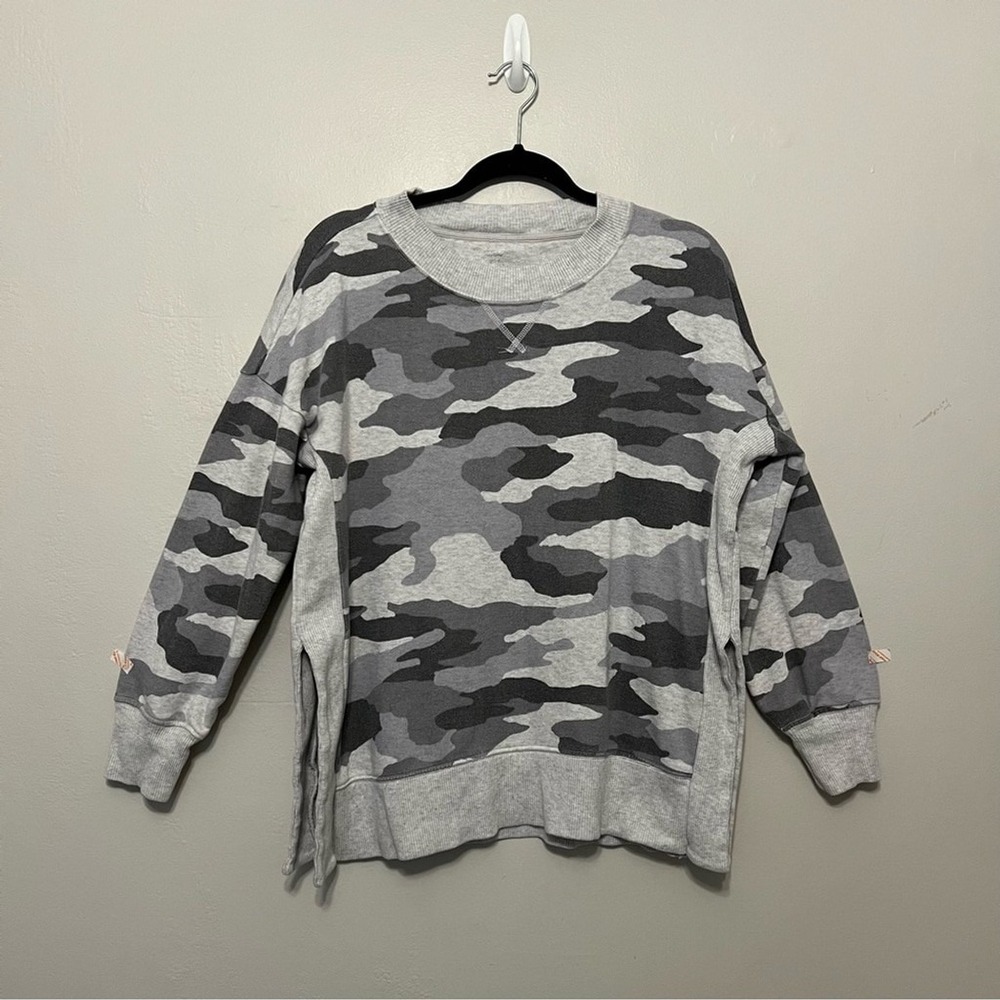 Aerie Grey Camo‎ Oversized Sweatshirt High Side Slit Pullover Small